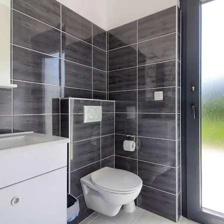 Serenity With Private Pool Near Pula *